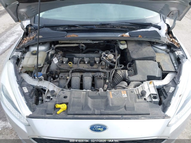 1FADP3F25HL272485 Ford FOCUS SE