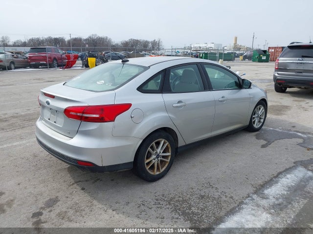 1FADP3F25HL272485 Ford FOCUS SE