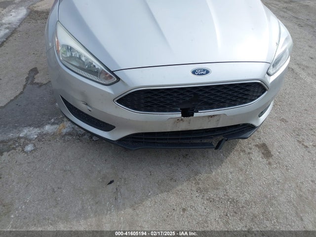 1FADP3F25HL272485 Ford FOCUS SE