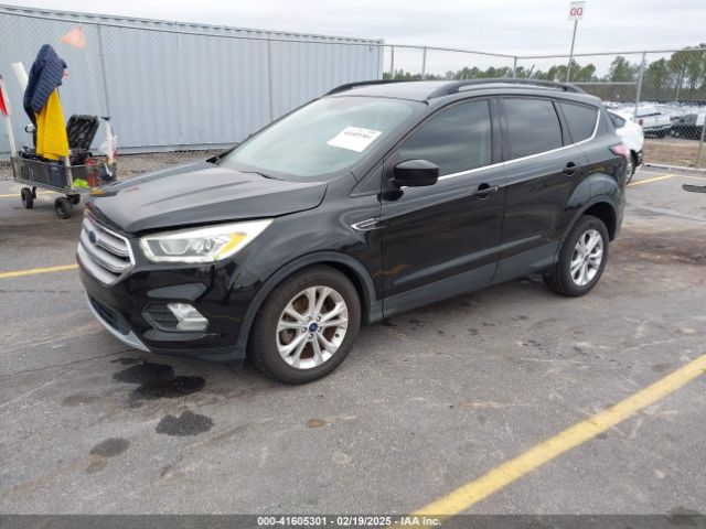 1FMCU0HD6JUB03485 Ford ESCAPE SEL