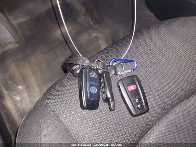 JTDL9RFU7K3012052 Toyota Prius Le