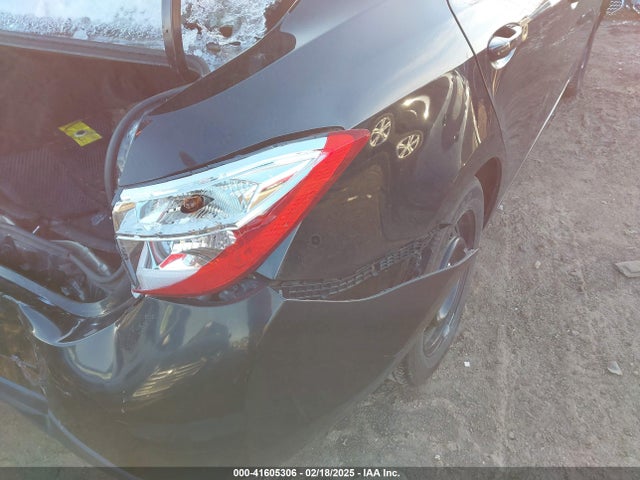 2T1BURHE4GC568365 Toyota COROLLA LE