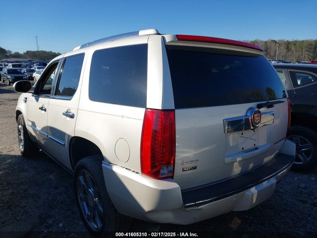 2011 CADILLAC ESCALADE 1GYS4CEF9BR399883 Photo 2