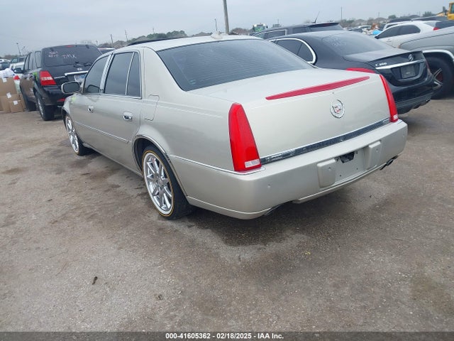 2009 CADILLAC DTS 1G6KD57979U102869 Photo 2