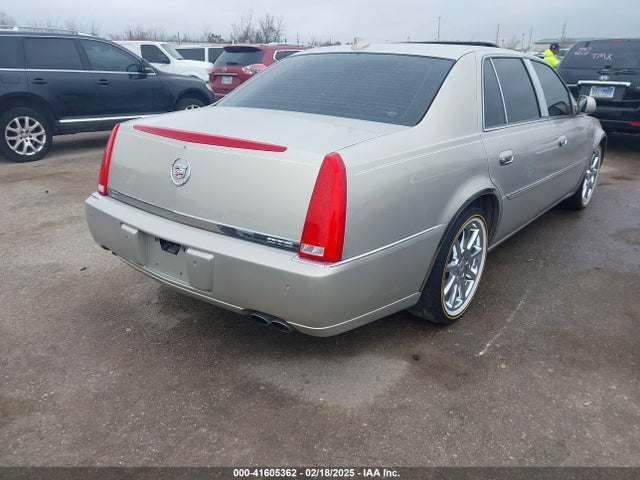 2009 CADILLAC DTS 1G6KD57979U102869 Photo 3
