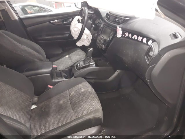 JN1BJ1CR0KW337857 Nissan Rogue Sport Sv