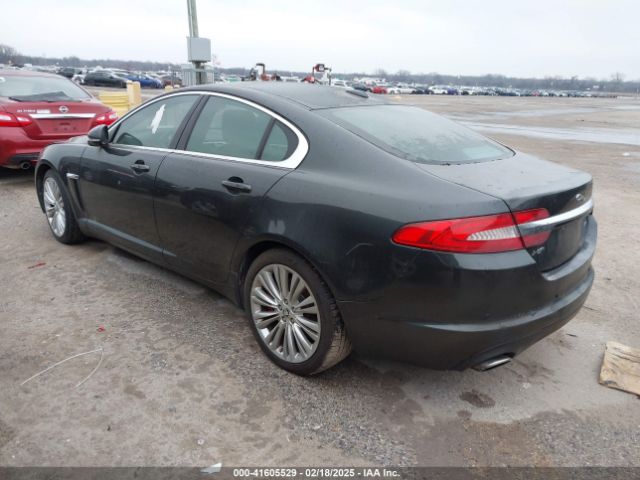 2012 JAGUAR XF SAJWA0HB0CLS42398 Photo 2