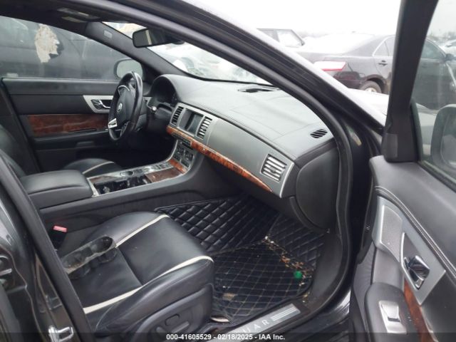 2012 JAGUAR XF SAJWA0HB0CLS42398 Photo 4