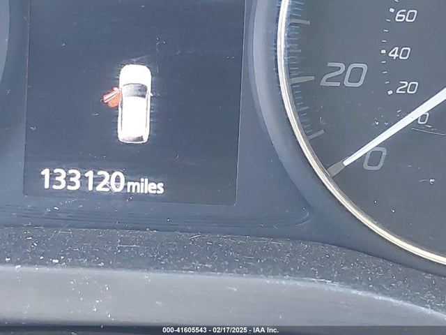 JA4AZ3A38JZ052343 Mitsubishi Outlander Es