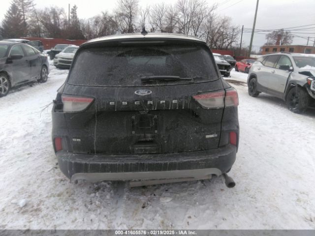 1FMCU9G68LUB64783 Ford ESCAPE SE