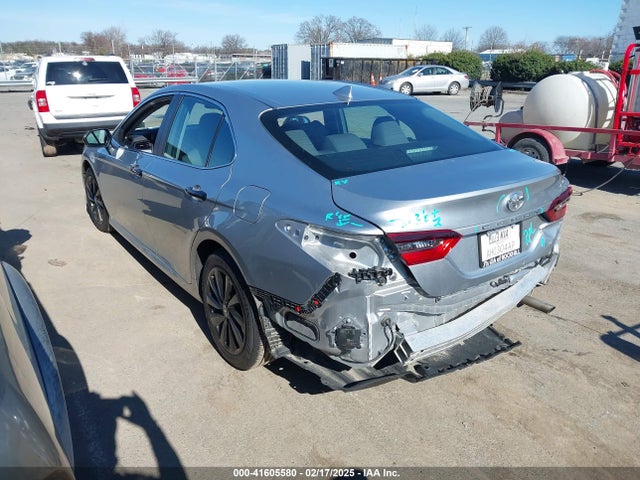 4T1R11AK3PU743079 Toyota CAMRY LE