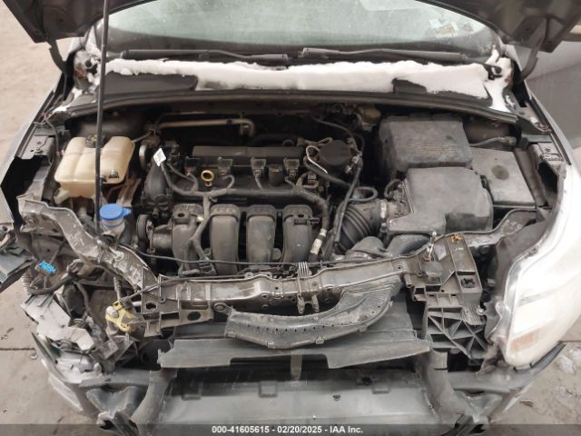 1FADP3K2XEL326526 Ford FOCUS SE
