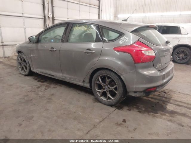 1FADP3K2XEL326526 Ford FOCUS SE