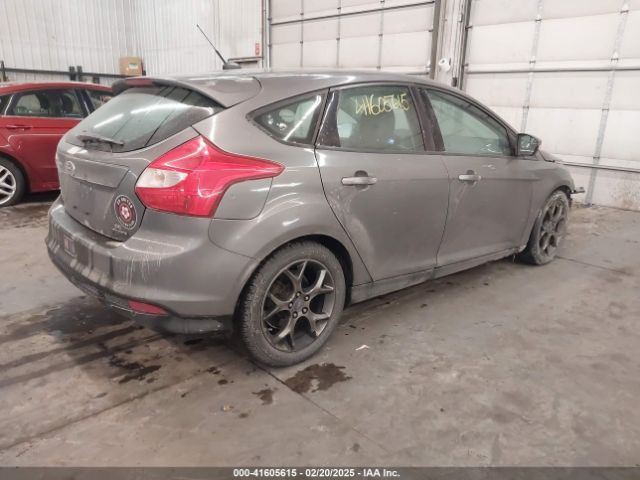 1FADP3K2XEL326526 Ford FOCUS SE