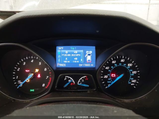 1FADP3K2XEL326526 Ford FOCUS SE