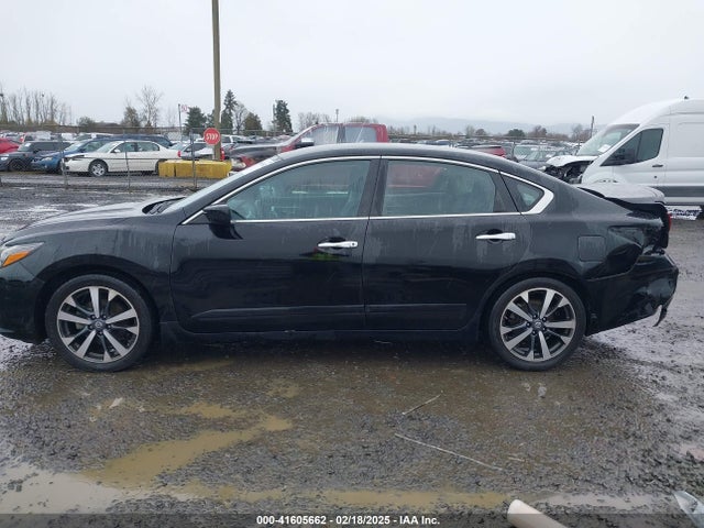 1N4AL3AP8HC118533 Nissan Altima 2.5 Sr