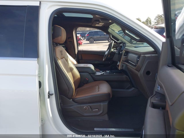 Ford Expedition King Ranch 2023 1FMJU1P80PEA34247 Image 5