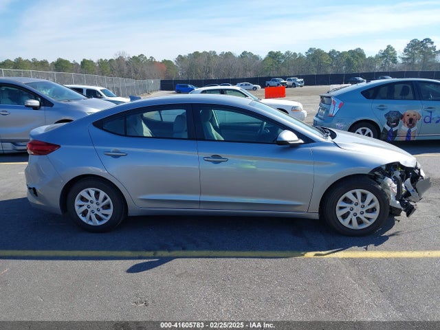 Hyundai ELANTRA SE 2017 5NPD74LF4HH139566 Image 13