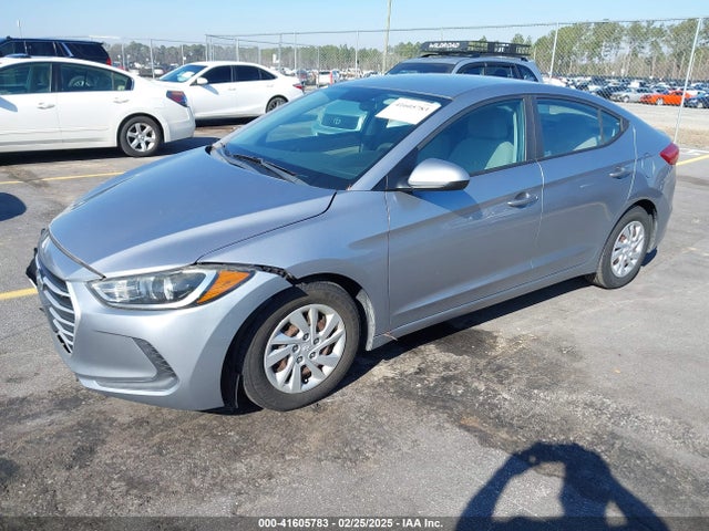 Hyundai ELANTRA SE 2017 5NPD74LF4HH139566 Image 2