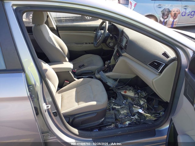 Hyundai ELANTRA SE 2017 5NPD74LF4HH139566 Image 5