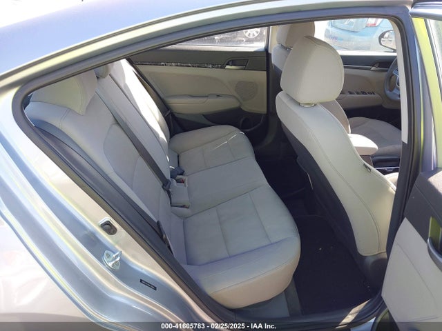 Hyundai ELANTRA SE 2017 5NPD74LF4HH139566 Image 8