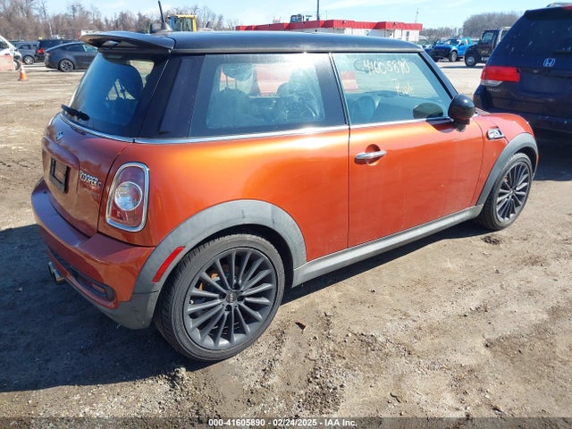 2012 MINI COOPER S WMWSV3C53CTY18437 Photo 3