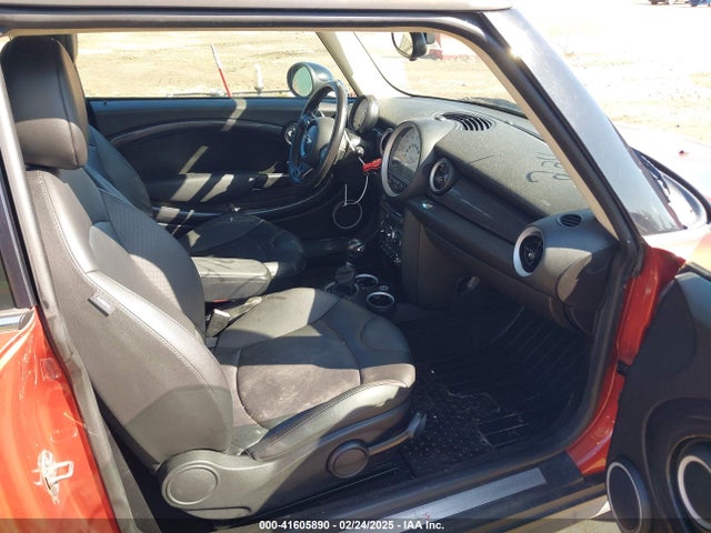 2012 MINI COOPER S WMWSV3C53CTY18437 Photo 4