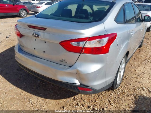 1FADP3F2XEL224010 Ford FOCUS SE