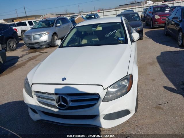 55SWF4JB9FU084182 Mercedes-Benz C 300 Luxury/sport
