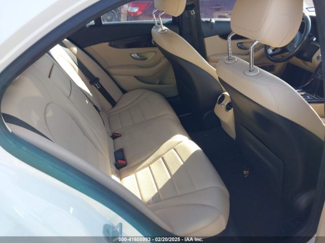 55SWF4JB9FU084182 Mercedes-Benz C 300 Luxury/sport