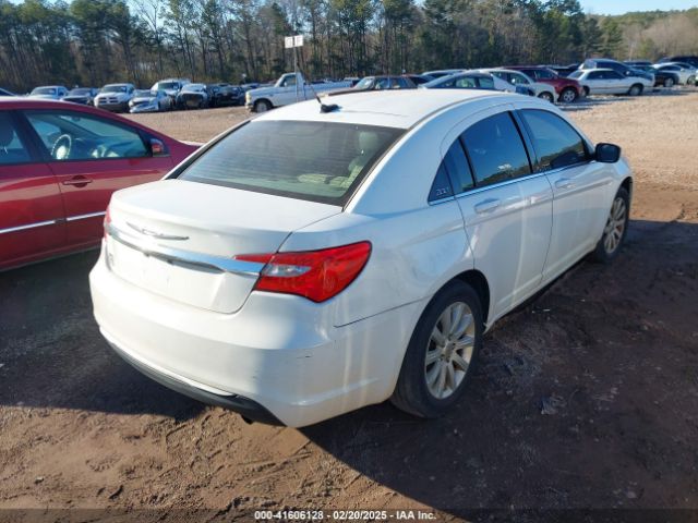 2013 CHRYSLER 200 1C3CCBBB1DN545152 Photo 3