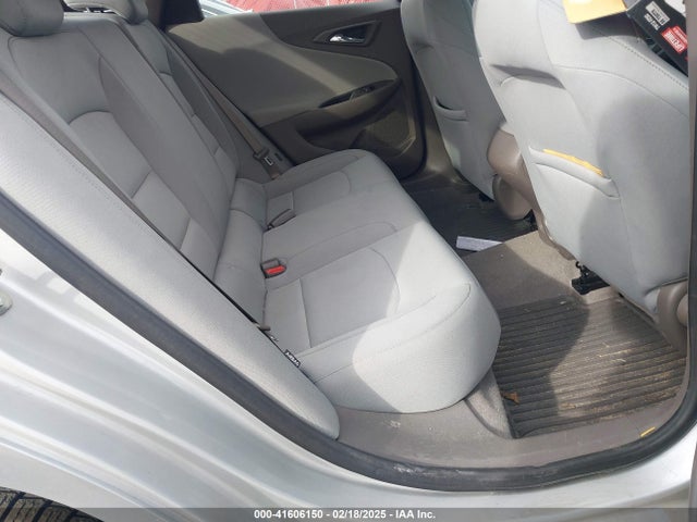 1G1ZC5ST8LF141010 Chevrolet Malibu Fwd 1fl
