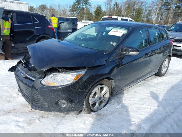 Ford FOCUS SE 2014 1FADP3K27EL401702 Image 2