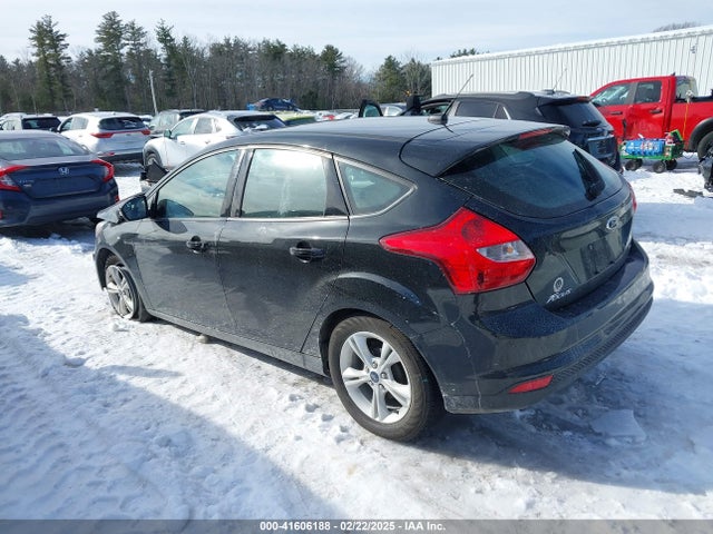 Ford FOCUS SE 2014 1FADP3K27EL401702 Image 3
