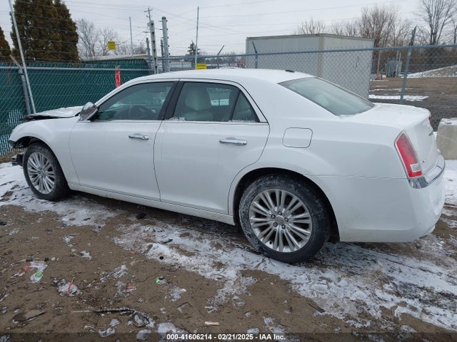 Chrysler 300 Uptown Edition 2014 2C3CCARG1EH355826 Image 14
