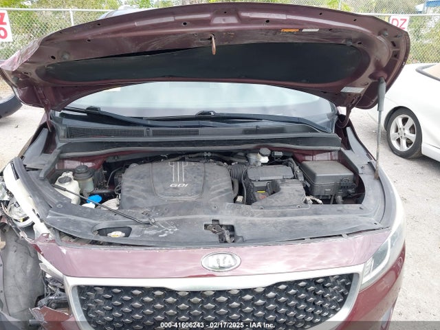 KIA SEDONA LX 2017 KNDMB5C19H6239164 Image 10