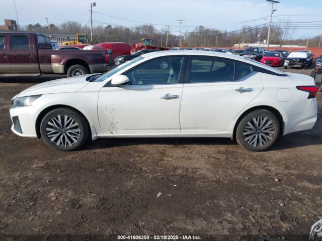 1N4BL4DW9PN408845 Nissan Altima Sv Intelligent Awd
