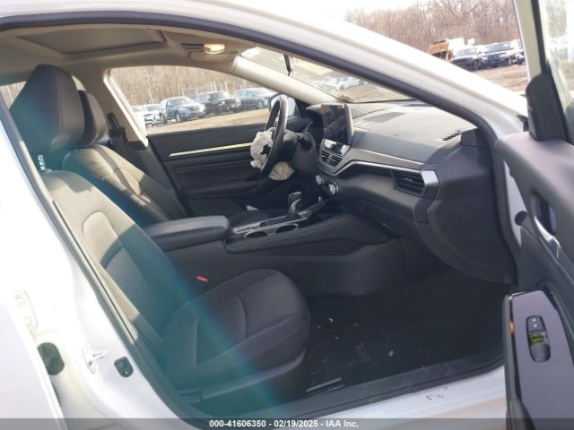 1N4BL4DW9PN408845 Nissan Altima Sv Intelligent Awd