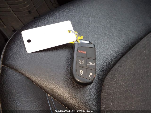 3C4NJDBB2NT118764 Jeep Compass Latitude 4x4