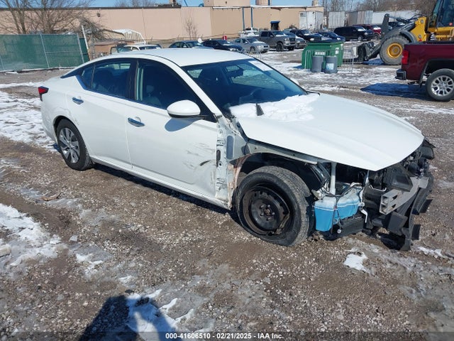 2019 1N4BL4BV7KC169519 main image