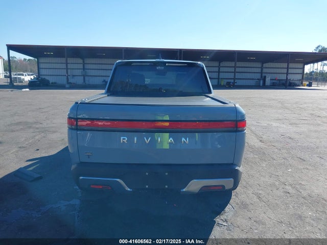Rivian R1t Adventure Quad Motor Large Pack 2024 7FCTGAAA5RN033799 Image 16