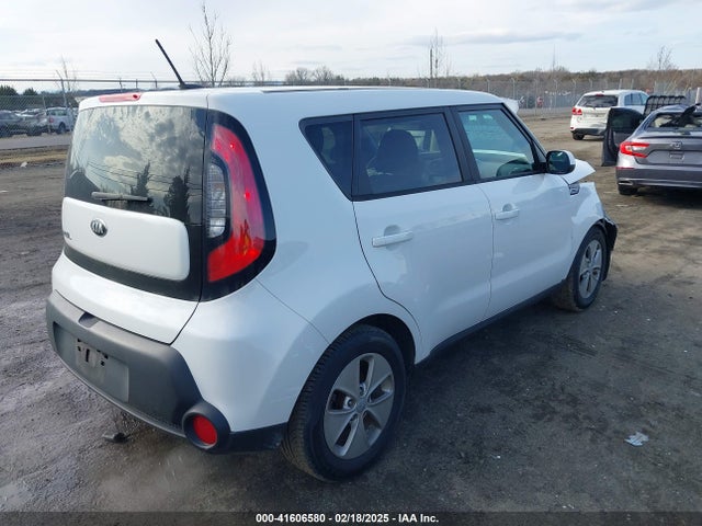KNDJN2A27G7834978 KIA Soul