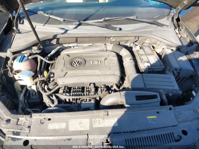 1VWAT7A39EC111467 Volkswagen Passat 1.8t Wolfsburg Edition