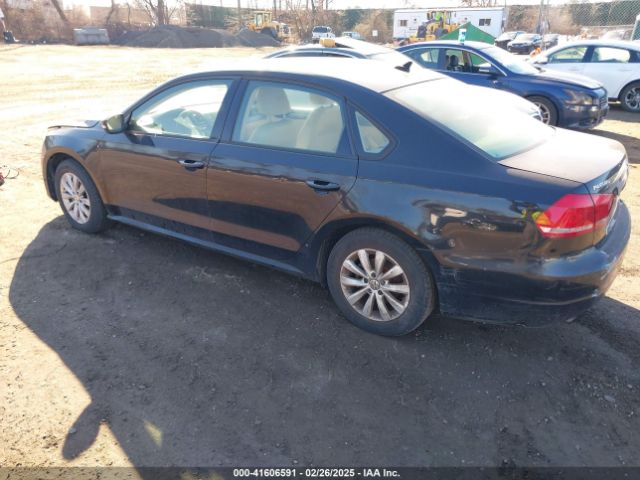 1VWAT7A39EC111467 Volkswagen Passat 1.8t Wolfsburg Edition
