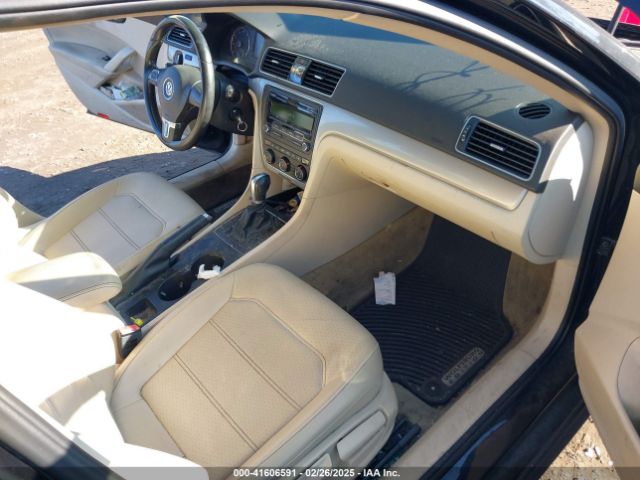 1VWAT7A39EC111467 Volkswagen Passat 1.8t Wolfsburg Edition