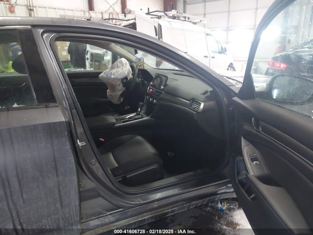 1HGCV1F12LA125926 Honda ACCORD LX