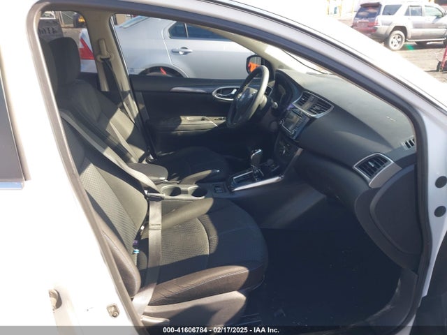 3N1AB7AP3JY205048 Nissan SENTRA SR