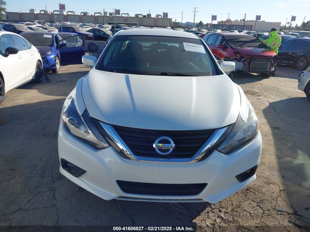 1N4AL3AP3HN323472 Nissan Altima 2.5 Sr
