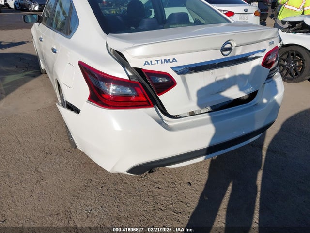 1N4AL3AP3HN323472 Nissan Altima 2.5 Sr