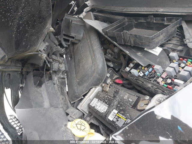1C4PJLCB3HW643042 Jeep Cherokee Latitude Fwd